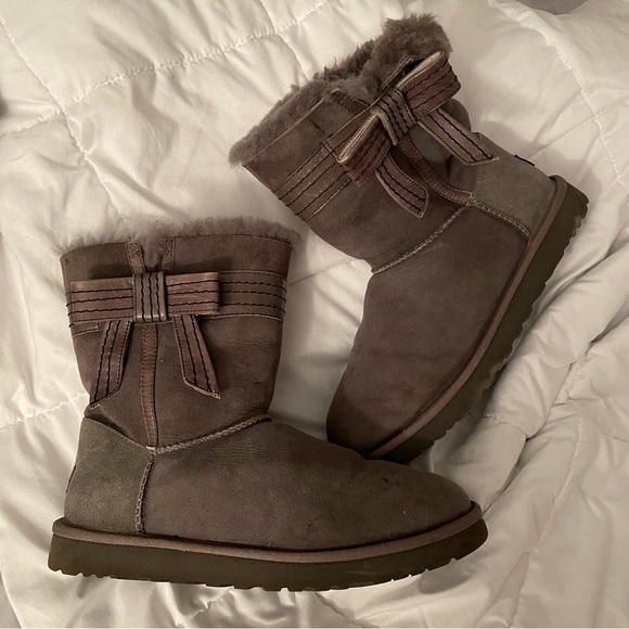 UGG Shoes - Grey Ugg Boots Size 11